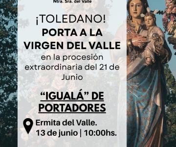 TOLEDANO PORTA  A LA VIRGEN DEL VALLE EN LA PROCESION EXTRAORDINARIA POR EL 400 ANIVERSARIO DE LA COFRADIA
